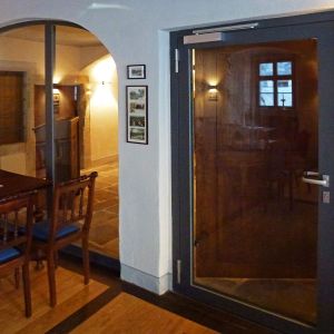 Feuerschutztür und Brandschutzverglasung Schüco Jansen-Janisol 2 EI30